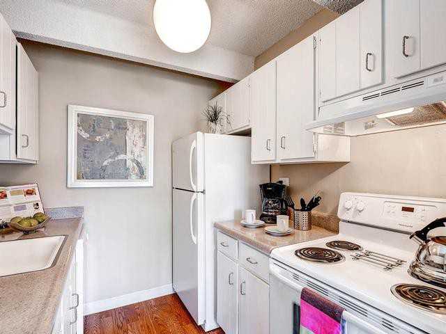 7100 E Evans Ave - Photo 4 of 35