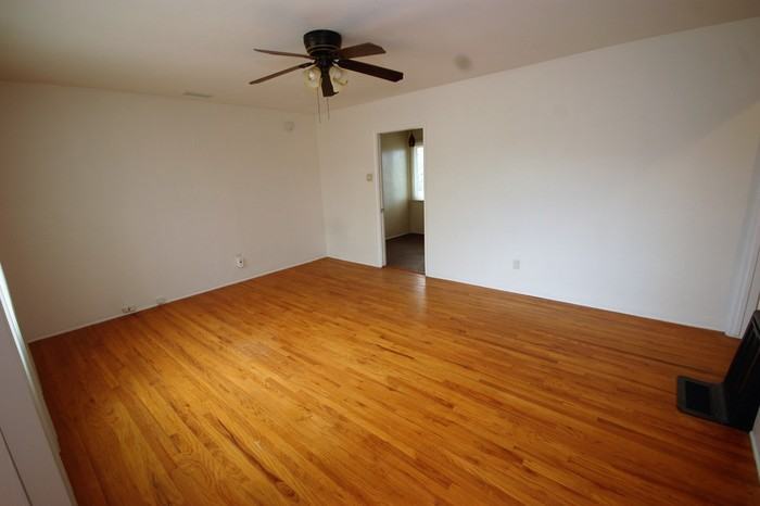1746 Duval Street - Photo 3 of 13
