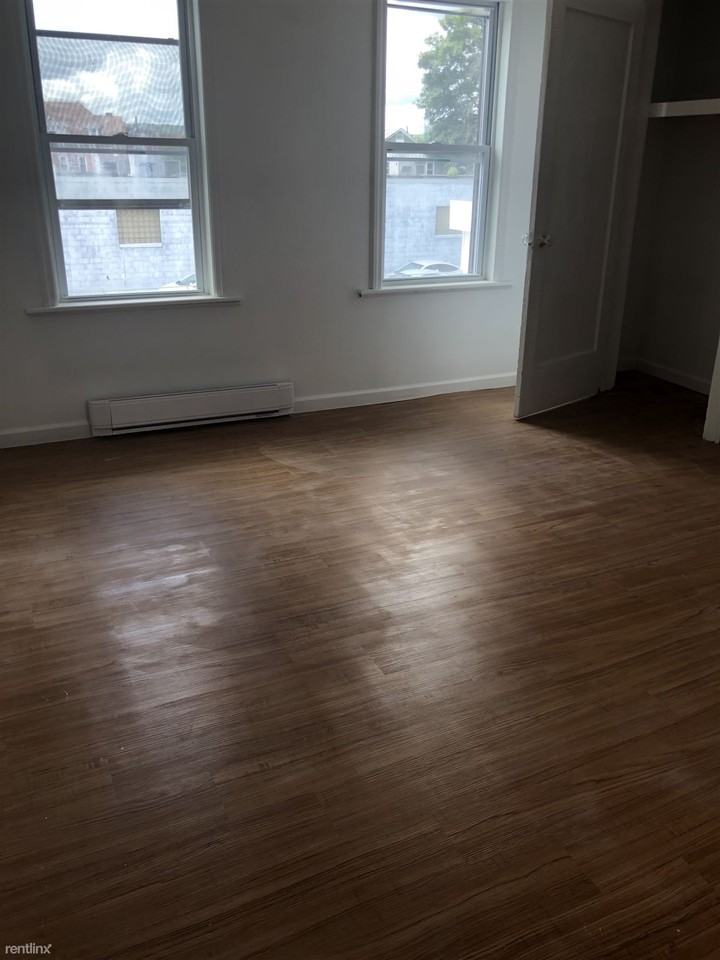 177 Main St - Photo 3 of 8