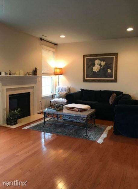 31 Oak Leaf Lane - Photo 2 of 17