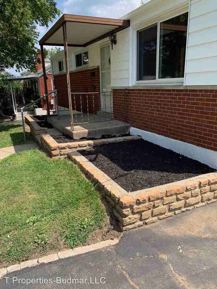 2180 Townhill Drive - Photo 3 of 42