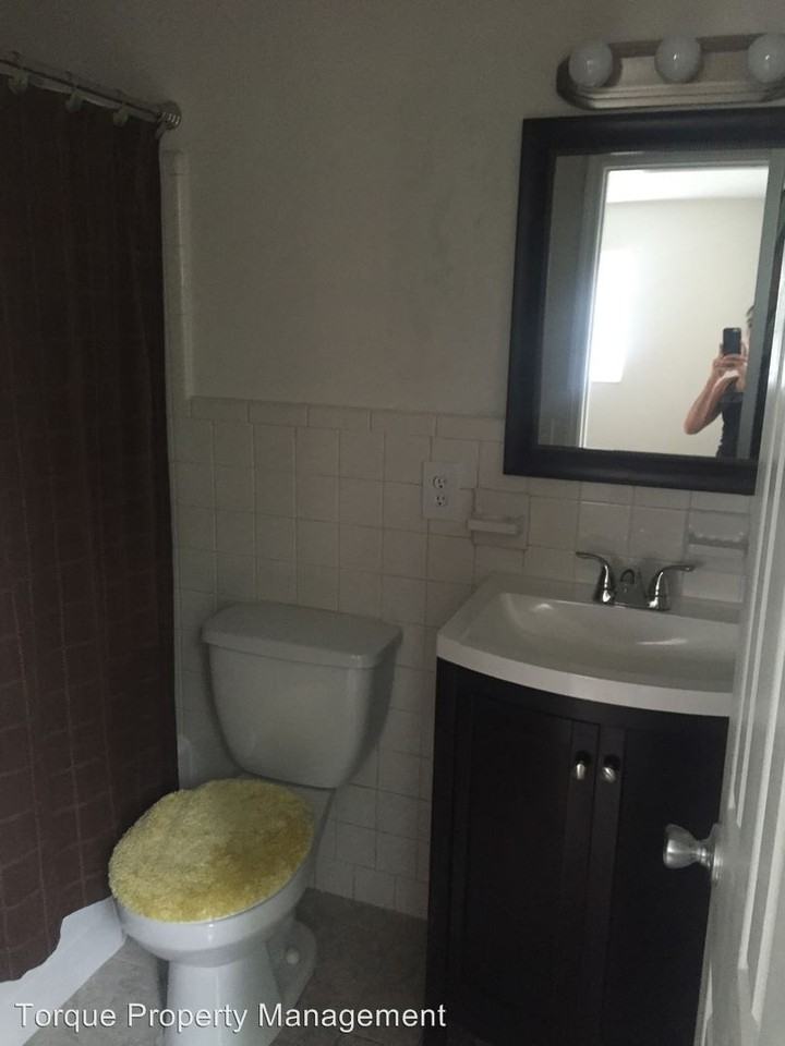 1816 Sw 11 Ct 1 - Photo 2 of 6