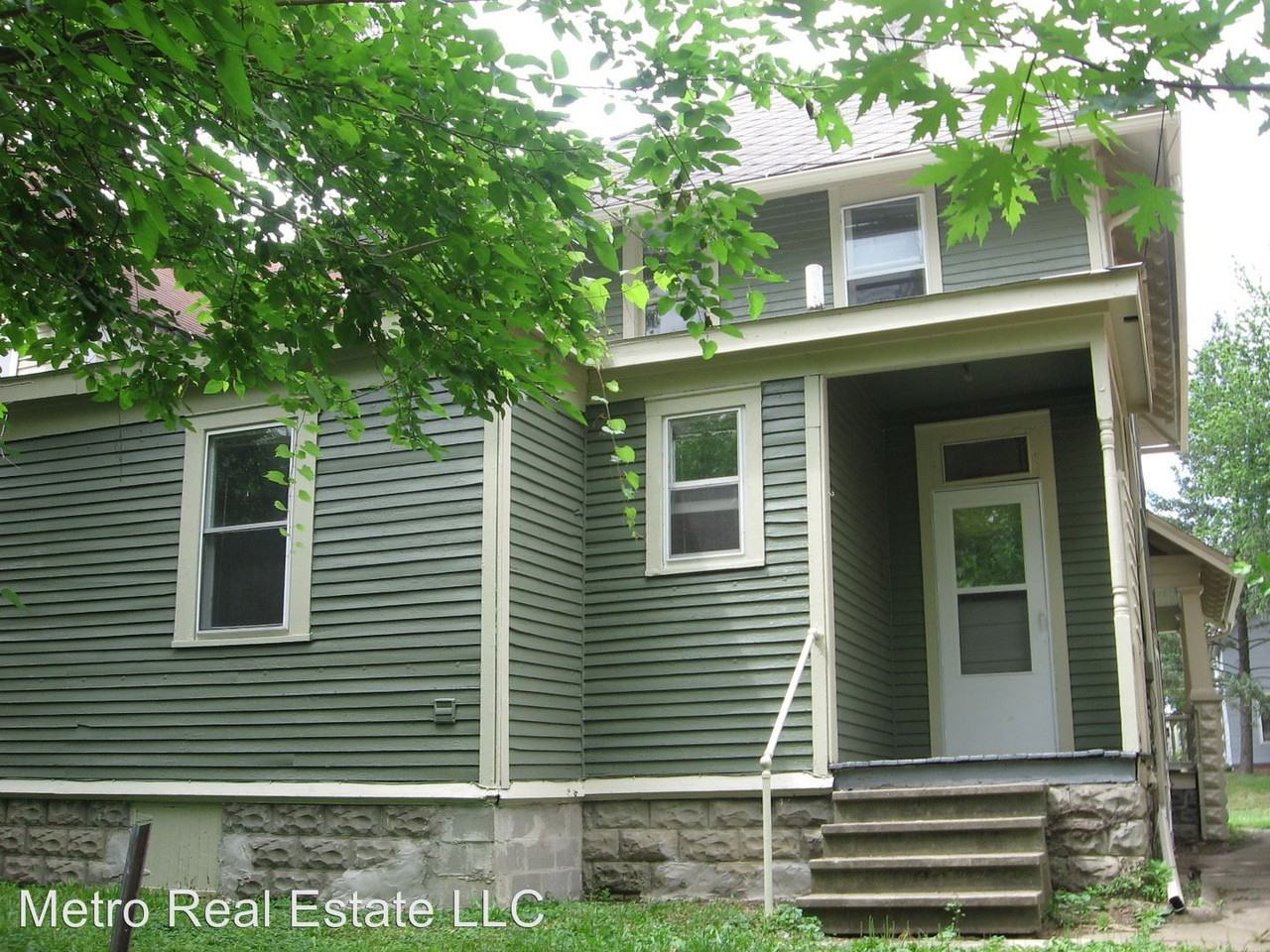 339 W Creighton Ave - Photo 2 of 13