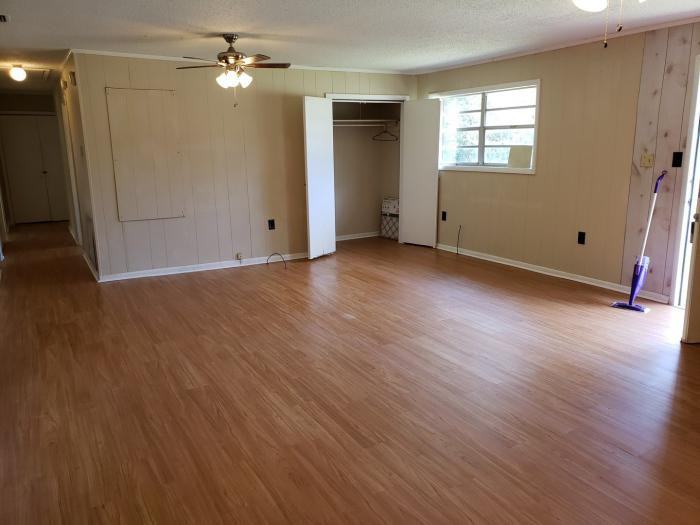 119 Catherine St - Photo 2 of 13