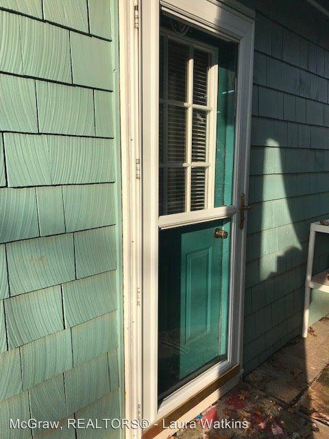 1541 1/2 1/2 Swan Drive - Photo 2 of 9