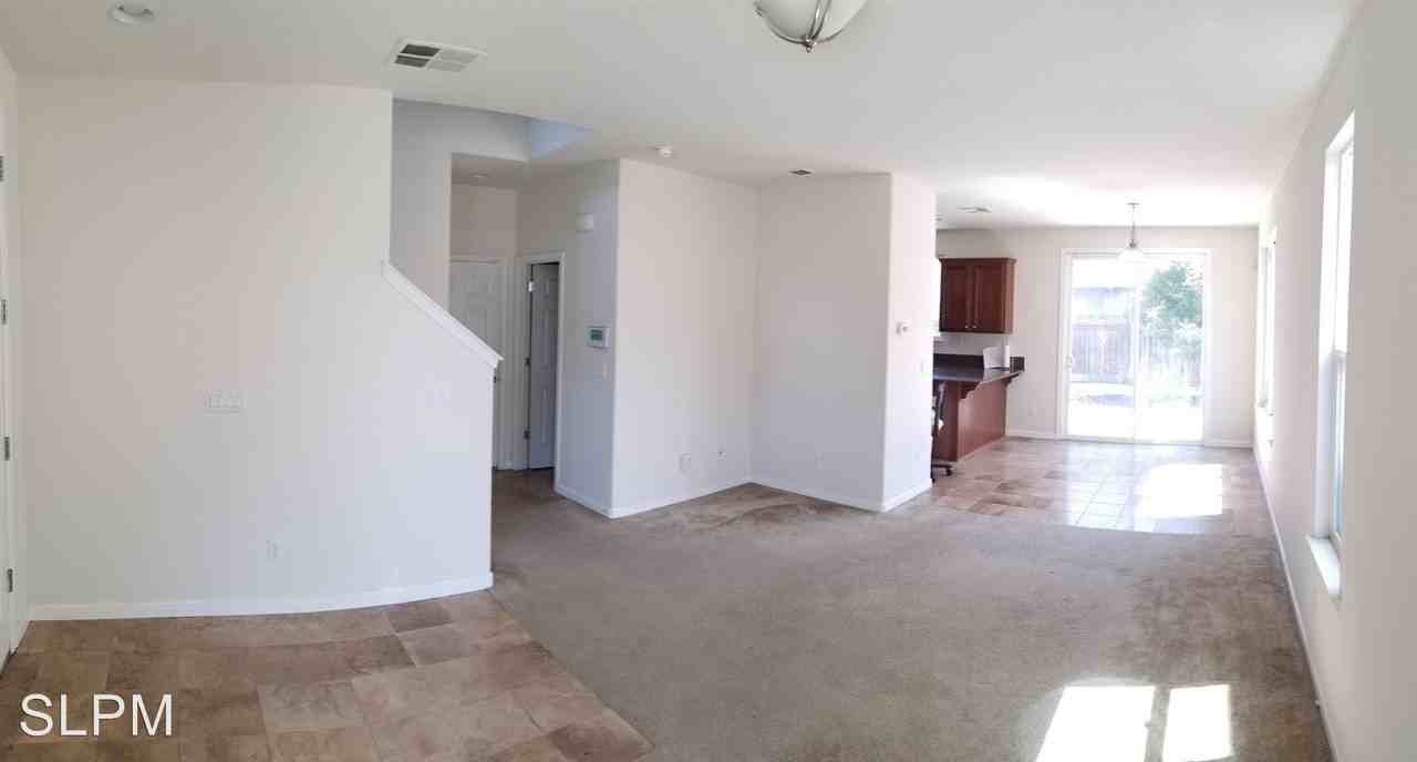 9408 Dunbar Dr - Photo 3 of 20