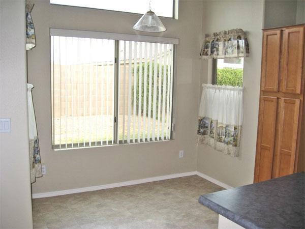 16644 W Cottonwood St - Photo 2 of 5