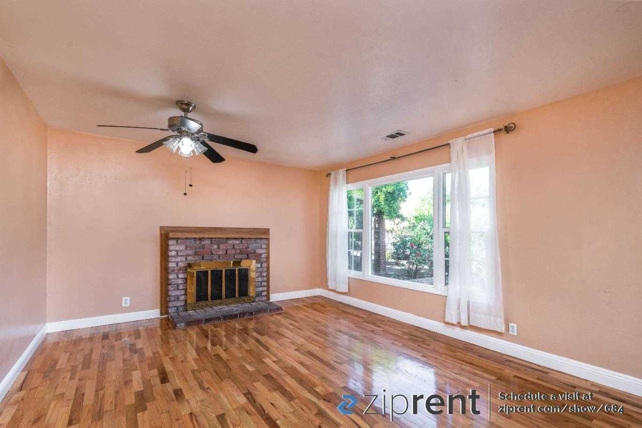 24825 Willimet Way - Photo 2 of 15