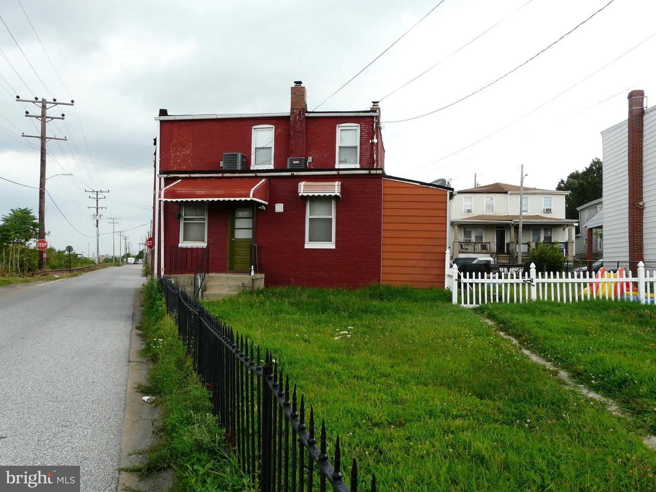 6501 Baltimore Avenue - Photo 3 of 18