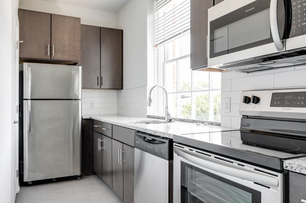 3003 Parkwood Ave 206 #206 - Photo 2 of 4