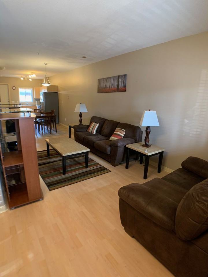 200 7109-200 Lougheed Dr - Photo 2 of 20