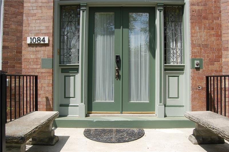 1084 Shady Ave - Photo 3 of 25