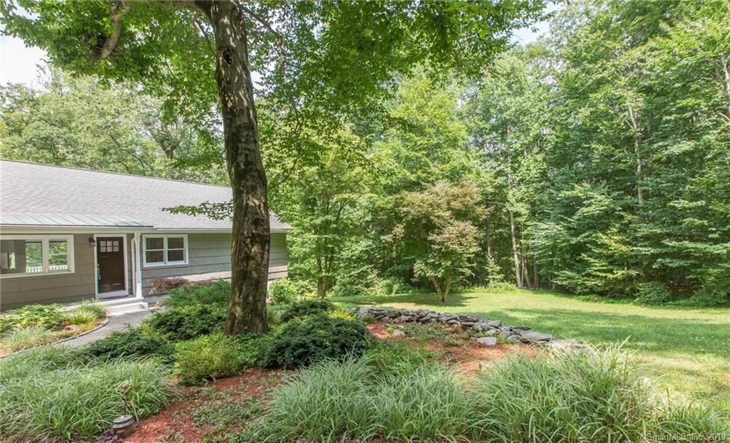 17 Samuelson Road - Photo 3 of 36