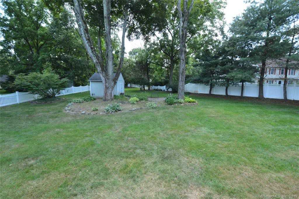 49 South Brooksvale Road - Photo 3 of 32