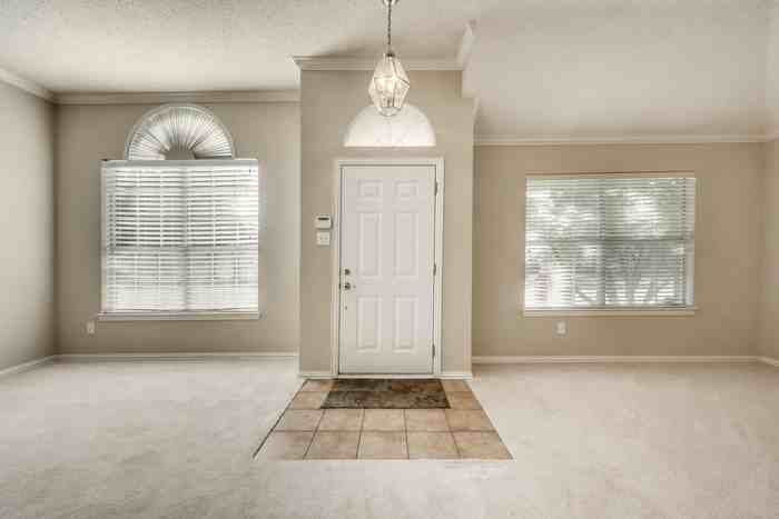 8611 Ironwood Drive - Photo 3 of 22