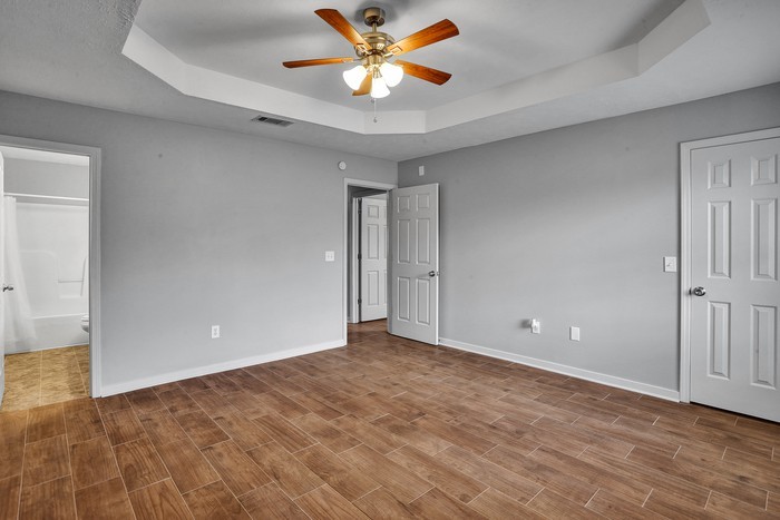 240 Sunchase Drive - Photo 3 of 12