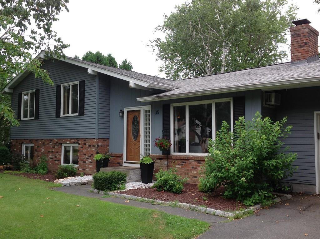 35 Elm Circle - Photo 2 of 17