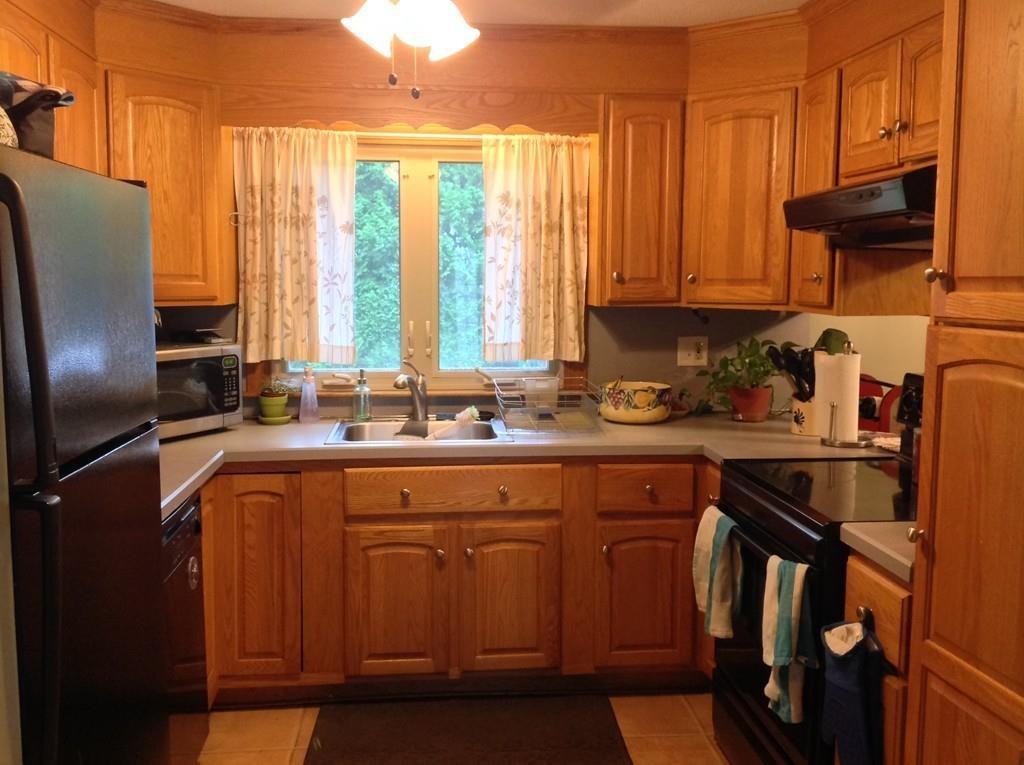 35 Elm Circle - Photo 3 of 17