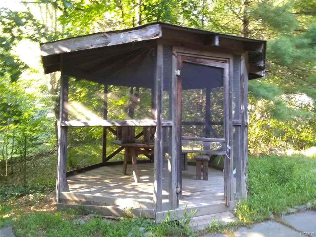 1833 State Road 209 - Photo 2 of 18