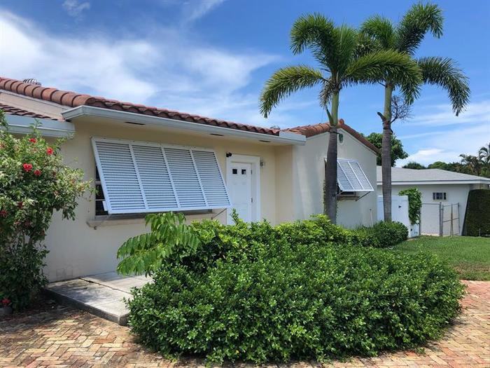 305 Gulfstream Drive - Photo 3 of 17