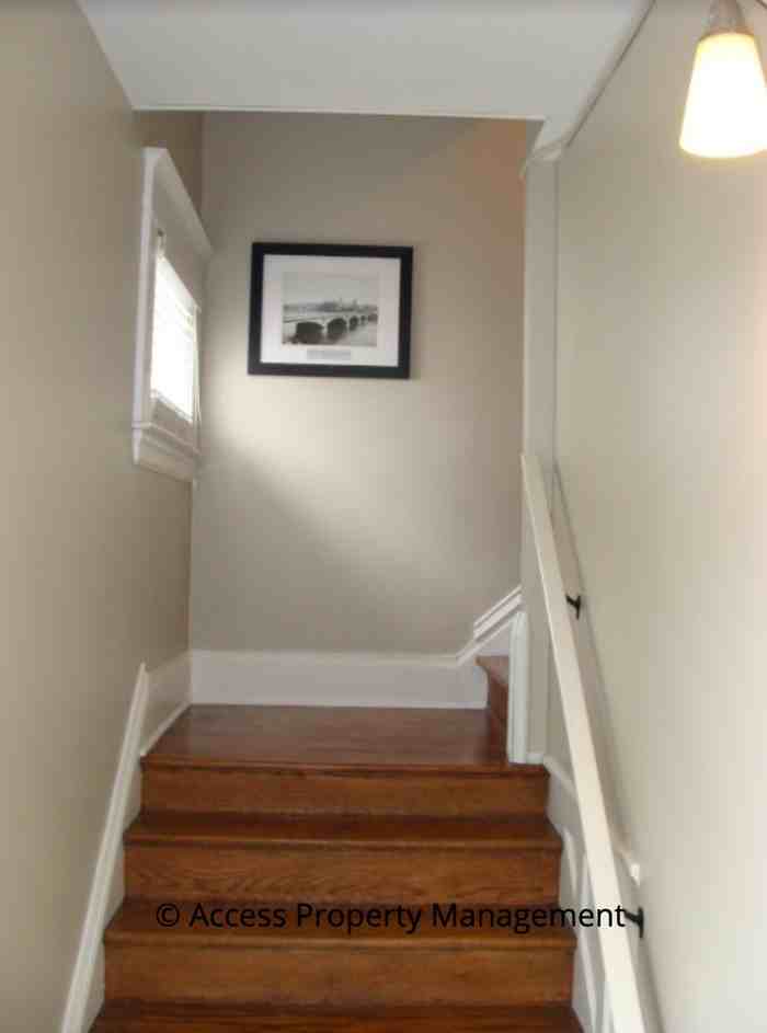 1032 Chester Street Southeast - Photo 3 of 16