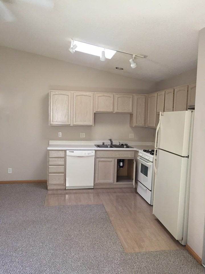 5008 32nd Avenue - Photo 2 of 7