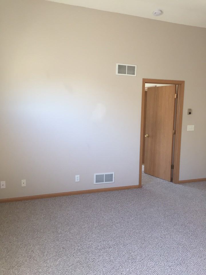 5008 32nd Avenue - Photo 3 of 7