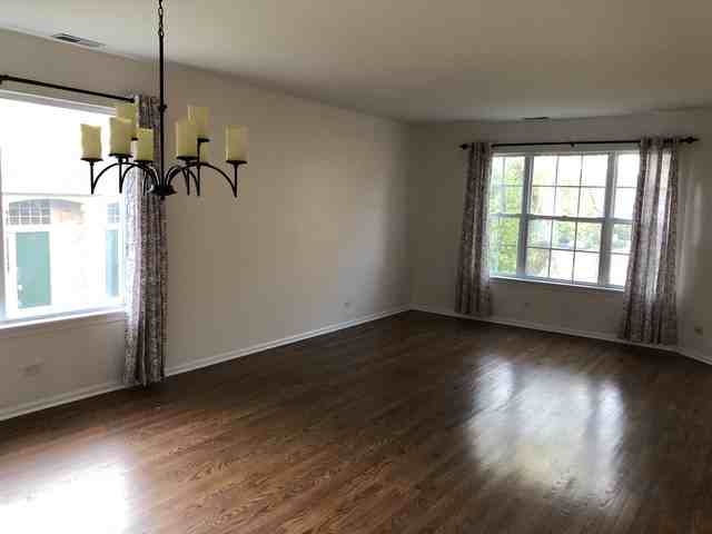 2751 Woodmere - Photo 2 of 19