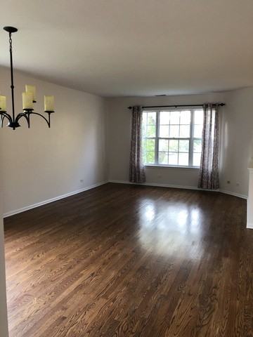 2751 Woodmere - Photo 3 of 19