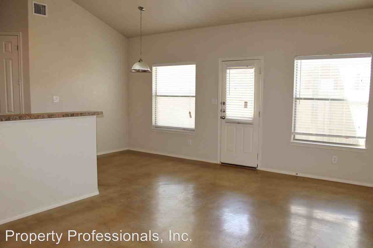 220 Anne Louise Dr. - Photo 3 of 12