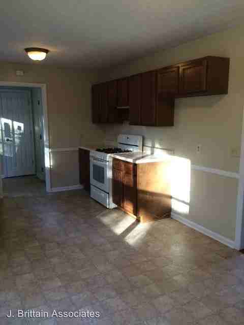 13 Lone Oak Drive - Photo 2 of 17