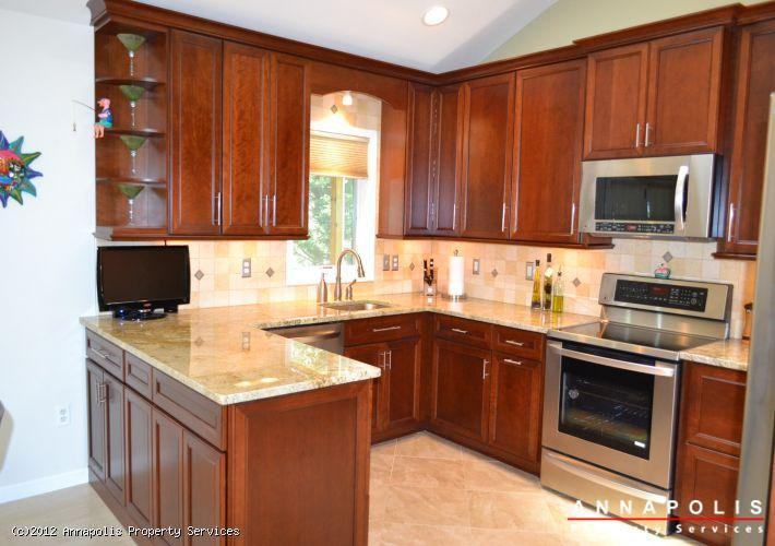 355 Plum Trail - Photo 3 of 33