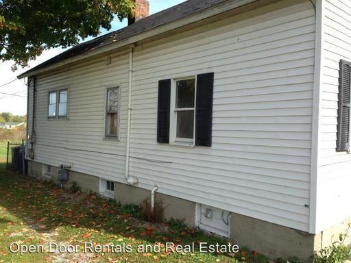 411 W Main St - Photo 3 of 7