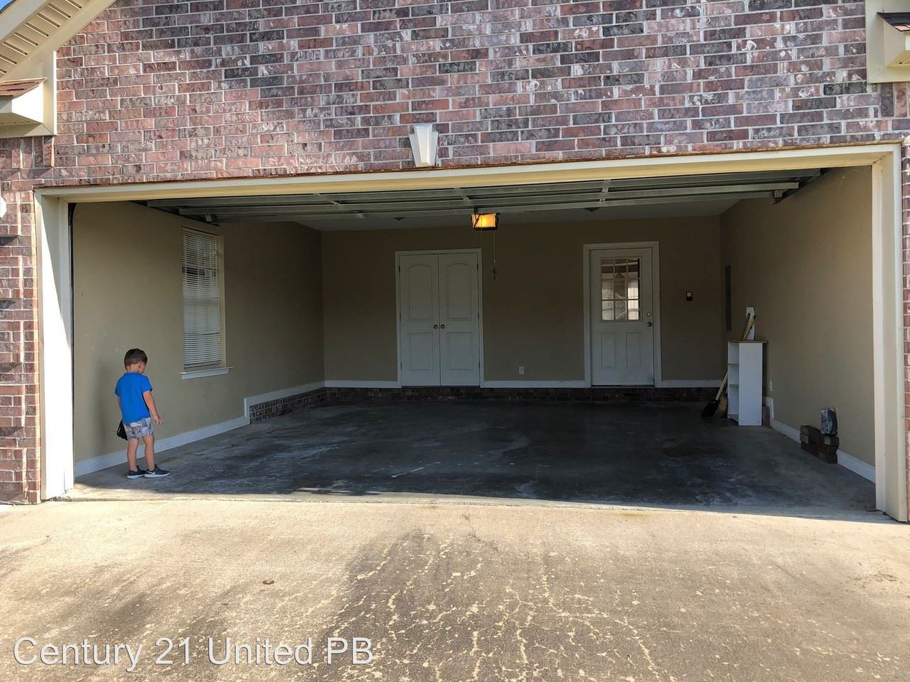 908 Evening Sunset Circle - Photo 3 of 33