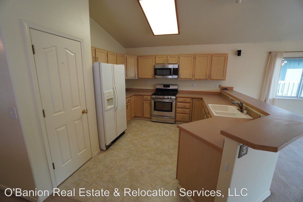 19431 Highland Ridge Drive - Photo 2 of 26