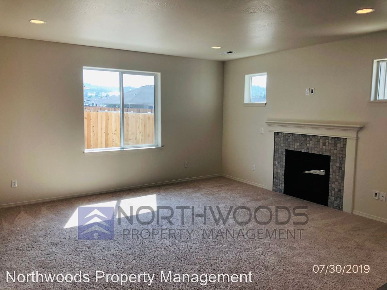 188 Linwood Ave - Photo 3 of 21