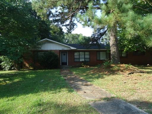 2531 McLaughlin Dr - Photo 2 of 10