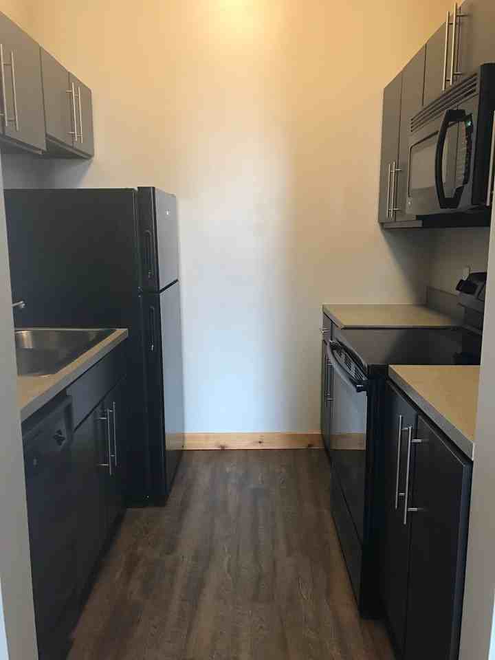 213 Delaware Street #404