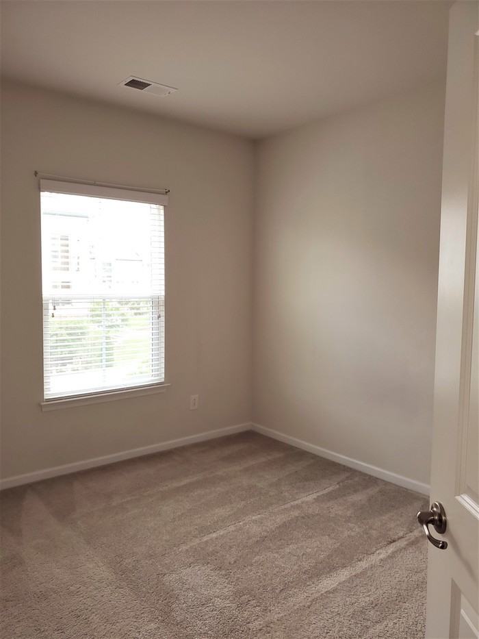 11255 Bryton Parkway - Photo 2 of 20