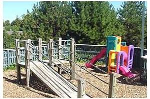 Timberlawn Crescent Apartments - Photo 3 of 20