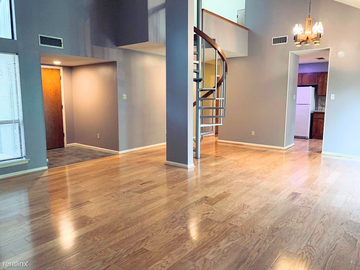 8603 Topaz Ct - Photo 3 of 19