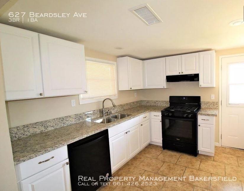 627 Beardsley Ave - Photo 3 of 8
