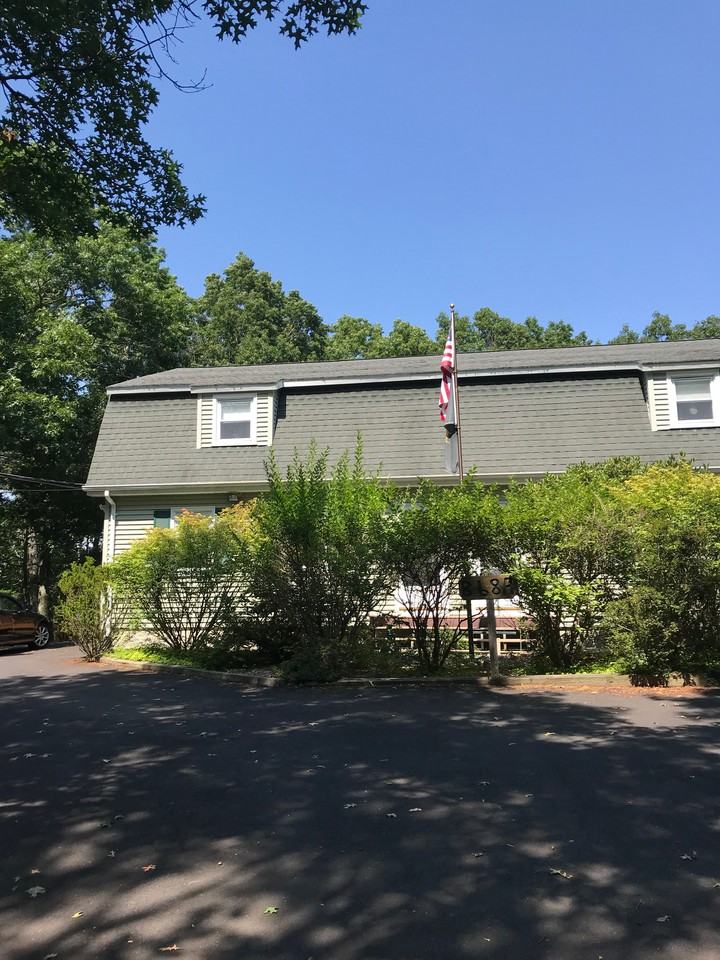 68B 68b Narrow Lane - Photo 2 of 23