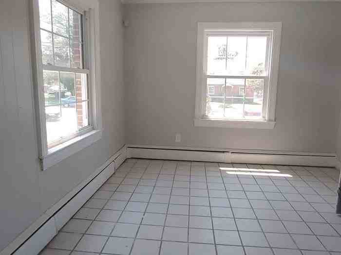 1632 Oak Avenue - Photo 3 of 21