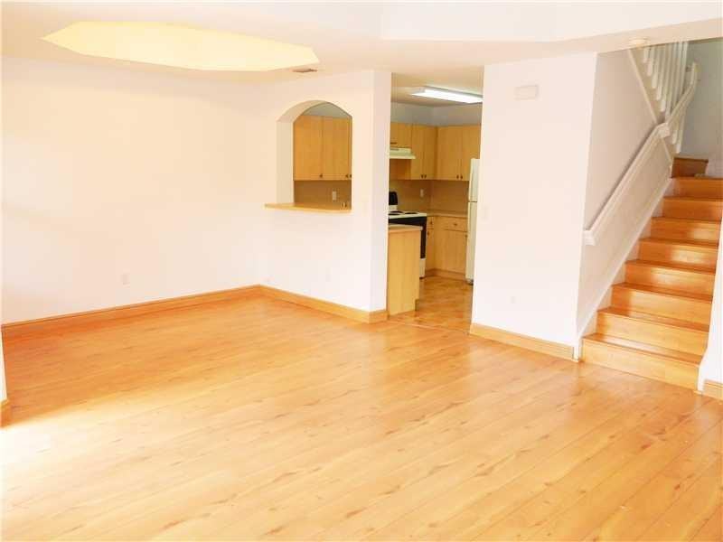 4920 Spinnaker Dr - Photo 2 of 8