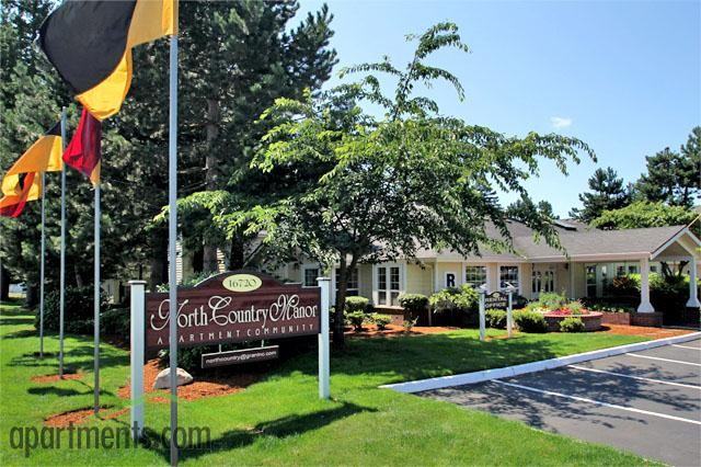 North Country Manor - Photo 2 of 23