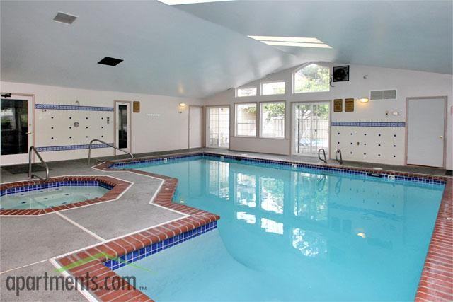 North Country Manor - Photo 3 of 23