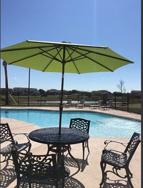 Oak Manor Villas - Portland - Photo 2 of 11