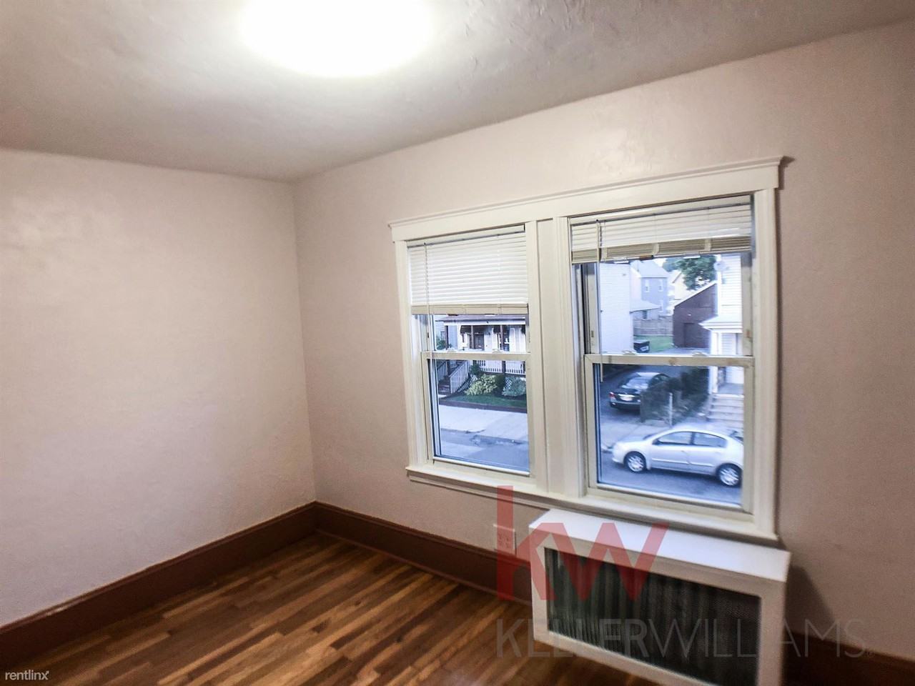 258 Highland Ave - Photo 3 of 7