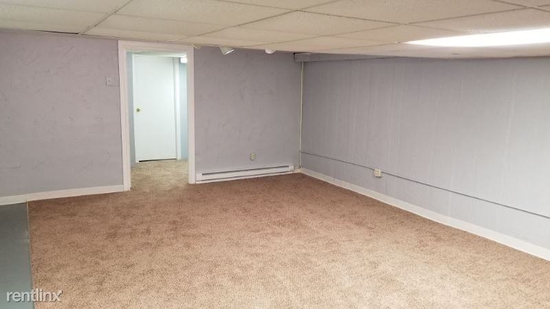 302 W Vine St 9 - Photo 3 of 20